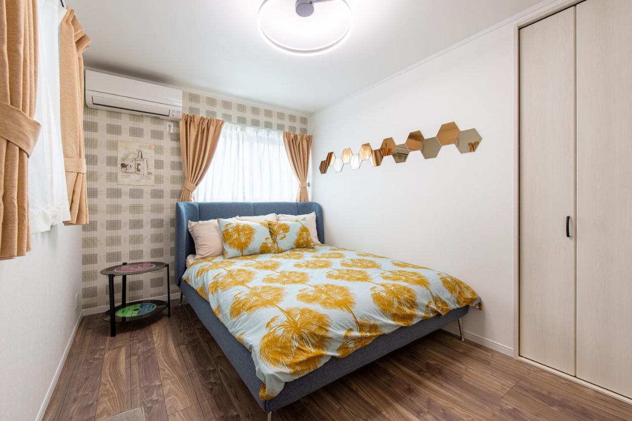 Queen Room,1423708791:JPEG