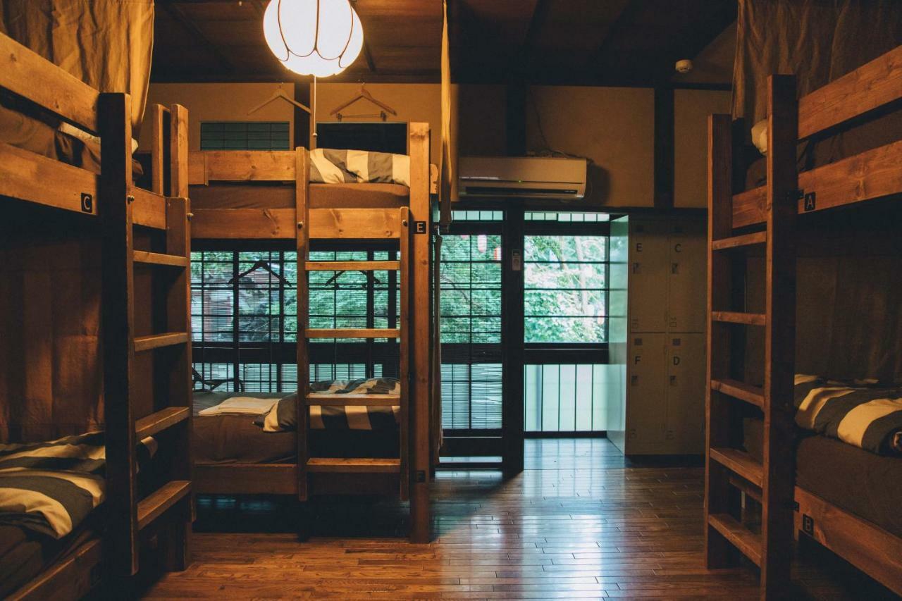 Lit Superposé dans Dortoir pour Femmes
