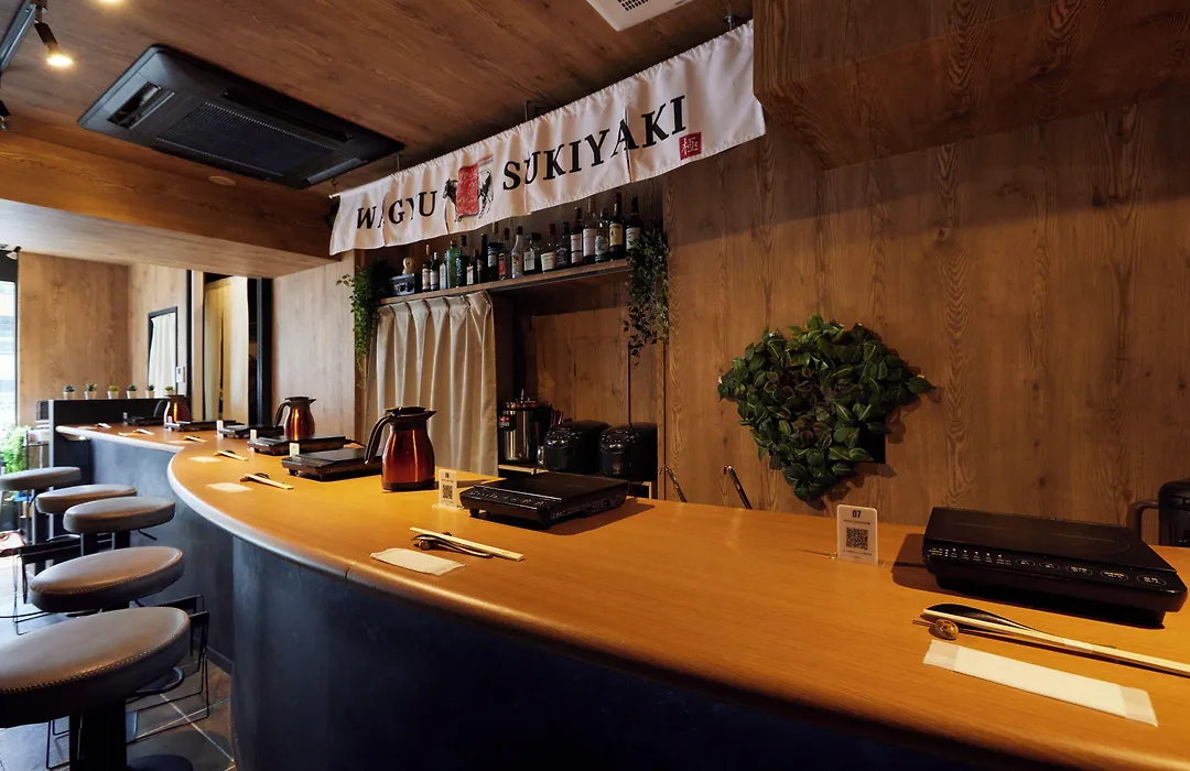 Business Hotel Ban-1
